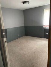 309 Plum St, Unit 1 in Proctor, WV - Building Photo - Building Photo