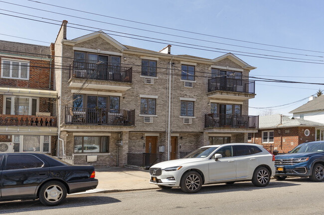 2368-2370 Burnett St in Brooklyn, NY - Foto de edificio - Building Photo
