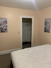 720 Buffalo Ave, Unit 2 in Niagara Falls, NY - Foto de edificio - Building Photo