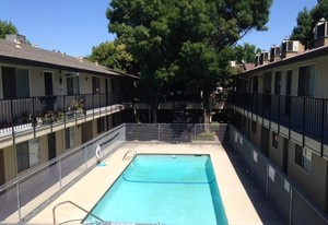 Forest Wood Apartments