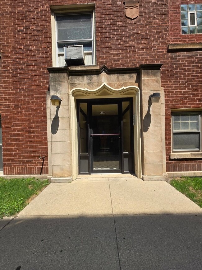 property at 6238 N Magnolia Ave