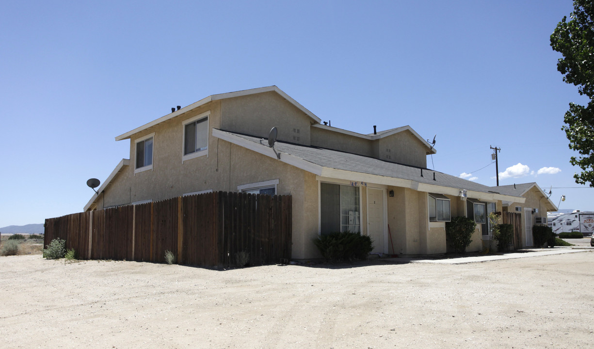 9735 Pyrite Ave in Hesperia, CA - Building Photo