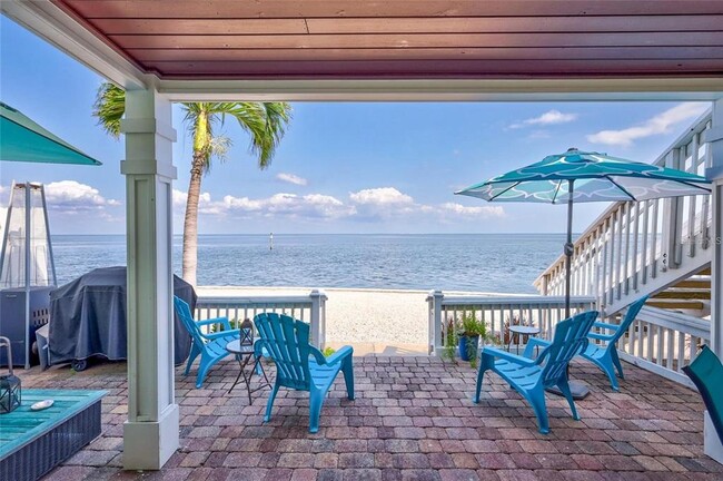 property at 5280 Coquina Key Dr SE