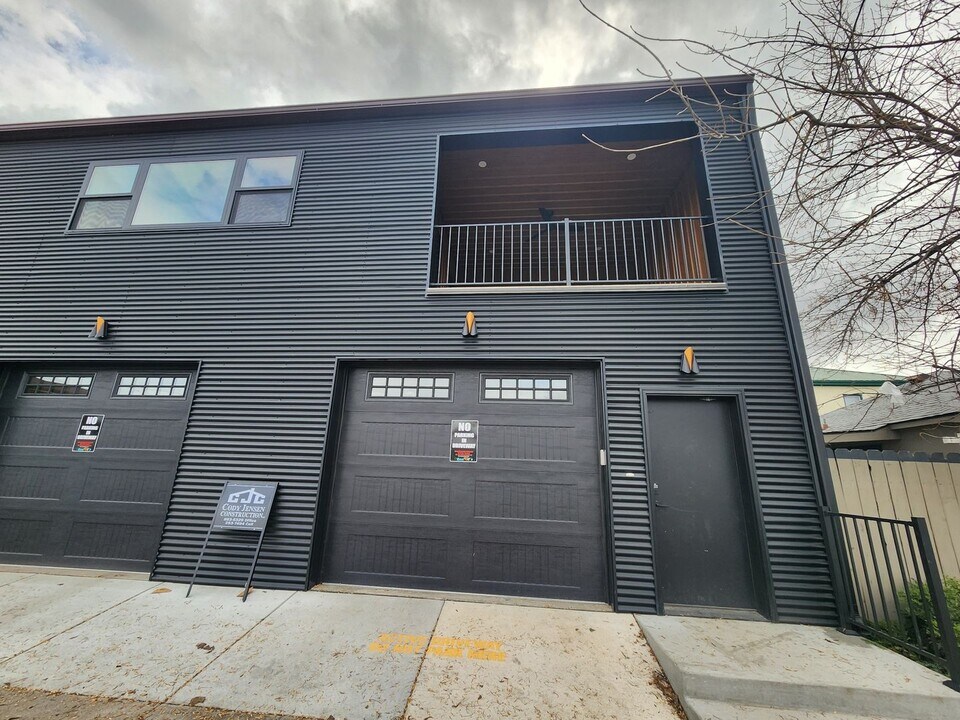 5 4th Ave W in Polson, MT - Building Photo