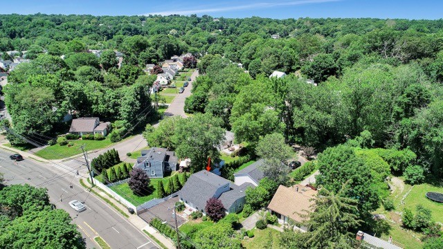 61 Cold Spring Rd in Stamford, CT - Building Photo