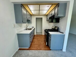 1210 W Lambert Rd in La Habra, CA - Building Photo - Building Photo