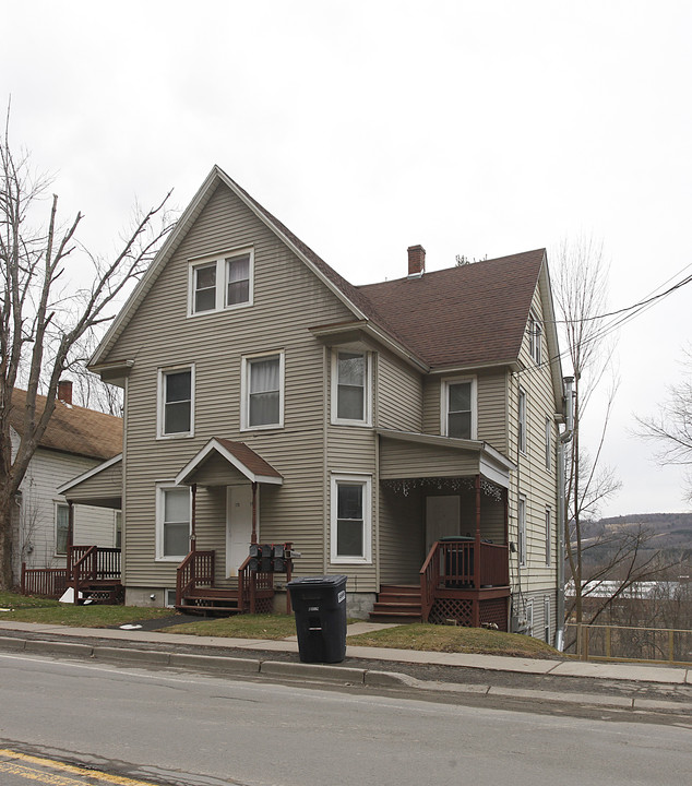 173-175 Chestnut St in Oneonta, NY - Building Photo