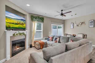 9415 N Adrian Ave in Kansas City, MO - Building Photo