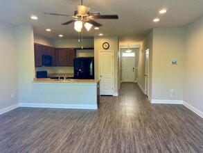 5852 Callaway Cir in Panama City, FL - Building Photo - Building Photo
