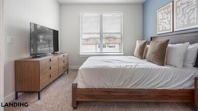 17715 Overlook Loop, Unit 11108 in San Antonio, TX - Foto de edificio - Building Photo