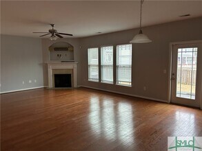 8 Cockle Shell Rd in Savannah, GA - Building Photo - Building Photo