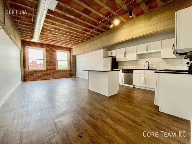 property at 204 Walnut St