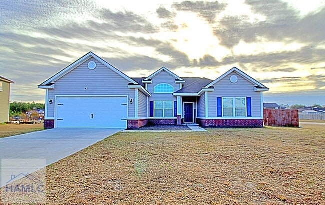 property at 452 Huntington Dr