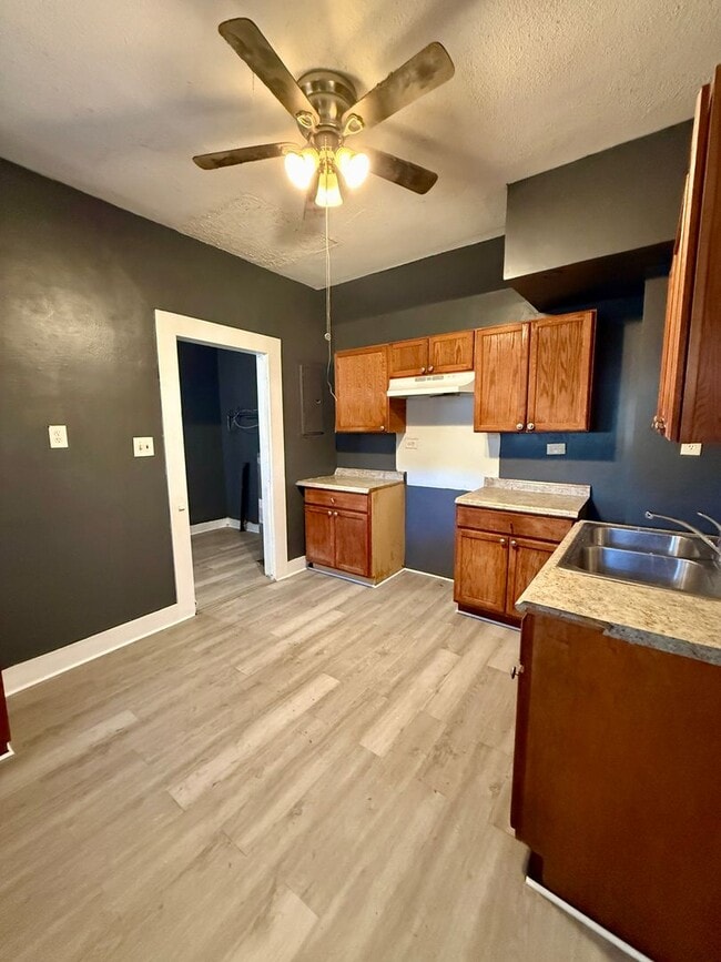 843 Crestwood St in Jacksonville, FL - Building Photo - Building Photo