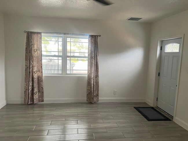 1809 Barksdale Dr in Orlando, FL - Foto de edificio - Building Photo