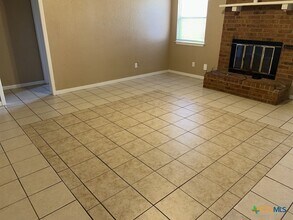 1805 Galaxy Dr in Killeen, TX - Foto de edificio - Building Photo