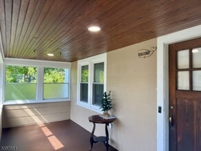 25 Dodd Rd in West Caldwell, NJ - Building Photo - Building Photo