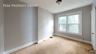 2344 Victor St in Cincinnati, OH - Building Photo - Building Photo