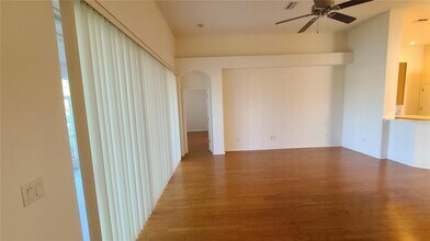 31422 Bridgegate Dr in Wesley Chapel, FL - Building Photo - Building Photo