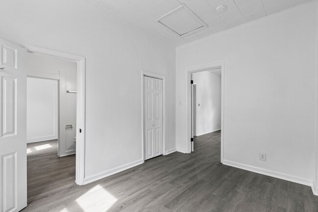 property at 1308 W 4th St