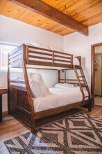 633 Barret Way in Big Bear City, CA - Foto de edificio - Building Photo