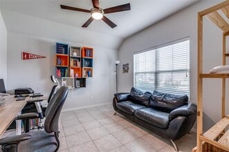 1905 Outpost Creek Ln in Aubrey, TX - Building Photo - Building Photo