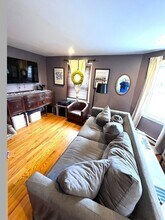 167 M St, Unit 2 in Boston, MA - Building Photo - Building Photo