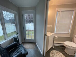 21 McLean St in South Portland, ME - Foto de edificio - Building Photo