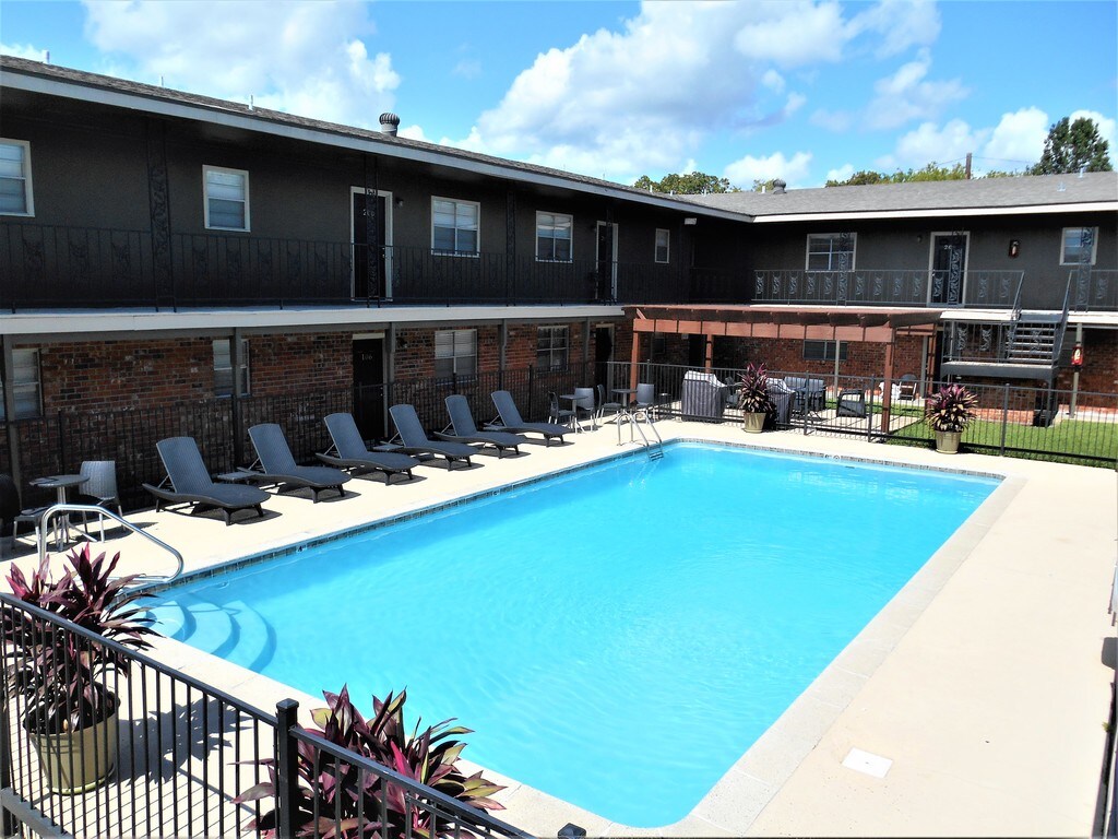 Quail Court Apartments in Houma, LA