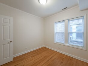 4845 N Wolcott Ave, Unit 3E in Chicago, IL - Building Photo - Building Photo