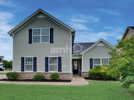 2087 Longhunter Chase Dr in Spring Hill, TN - Building Photo