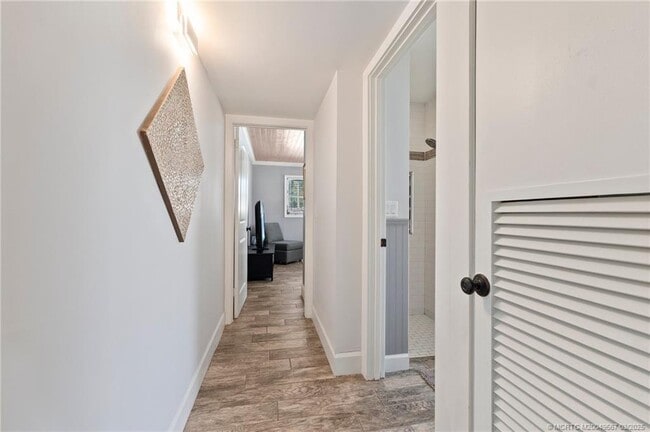 property at 530 S Manor Dr