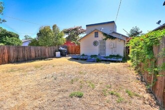 3331 41st St in Sacramento, CA - Building Photo - Building Photo