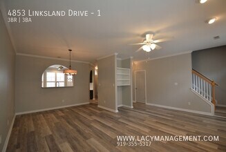 4853 Linksland Dr in Holly Springs, NC - Building Photo - Building Photo