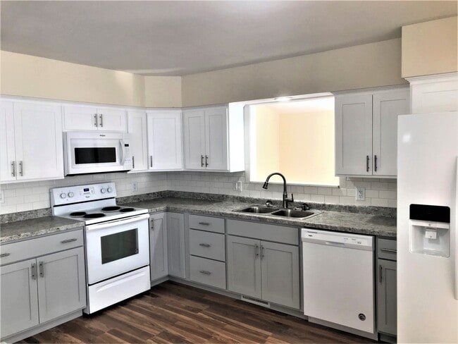 property at 5257 Irish Ln