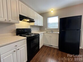 1520 N Main Ave in Newton, NC - Building Photo - Building Photo