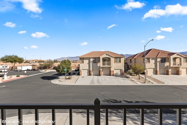 95 Shade Tree Ln in Mesquite, NV - Building Photo - Building Photo