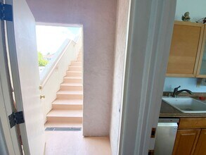 135 J Ave in Coronado, CA - Building Photo - Building Photo