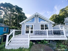 1088 E Broadway in Milford, CT - Building Photo