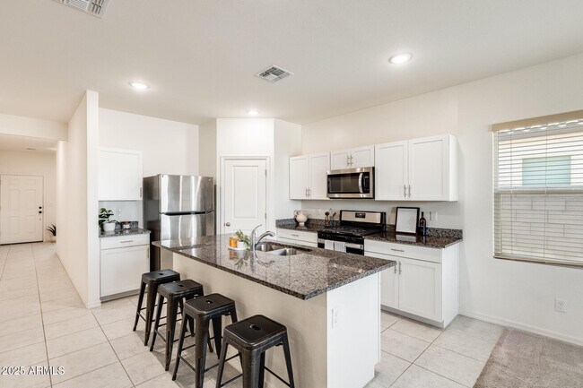 19134 W Pierson St in Litchfield Park, AZ - Building Photo - Building Photo