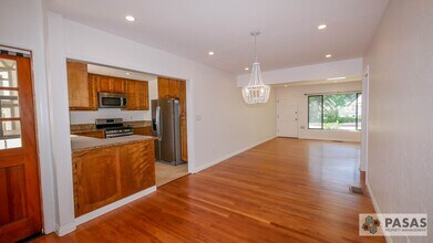 3818 Coronado Ave in San Diego, CA - Building Photo - Building Photo