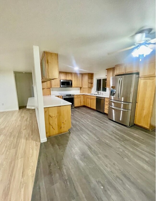 12625 Iris Way in Anchorage, AK - Building Photo - Building Photo