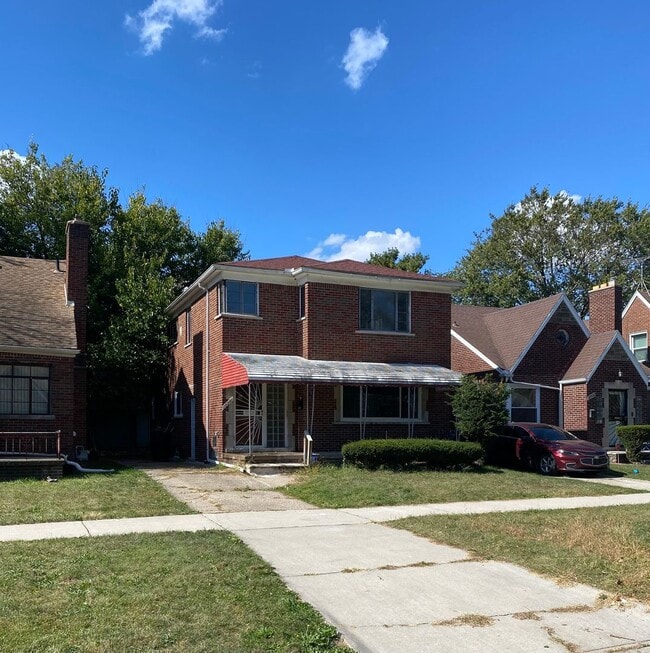 property at 19941 Spencer Ave