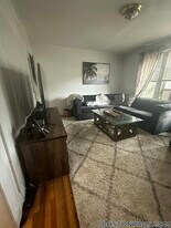 1615 Commonwealth Ave, Unit 7 in Boston, MA - Building Photo