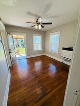 1220 E Broadway in Long Beach, CA - Building Photo - Building Photo