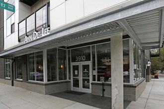AnnDeLee in Portland, OR - Foto de edificio - Building Photo