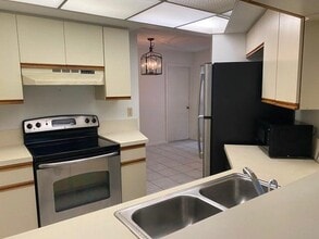 12692 Shoreline Dr in Wellington, FL - Building Photo - Building Photo