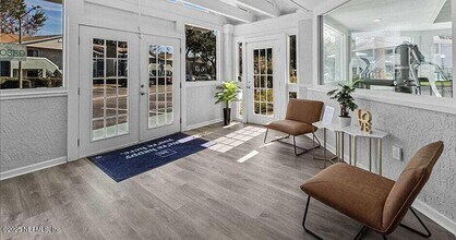 2768 Jimmy Buffett Mem Hwy in Jacksonville, FL - Building Photo - Building Photo