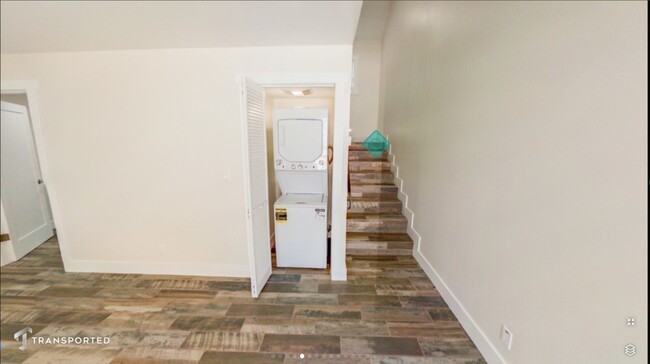 1449 W 28th St, Unit 1449-1 in Los Angeles, CA - Building Photo - Building Photo