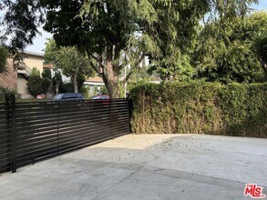 7512 Norton Ave in West Hollywood, CA - Building Photo - Building Photo